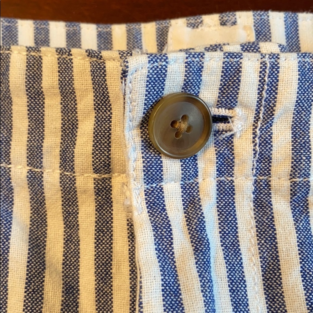 Women’s GAP shorts - Picture 3 of 4